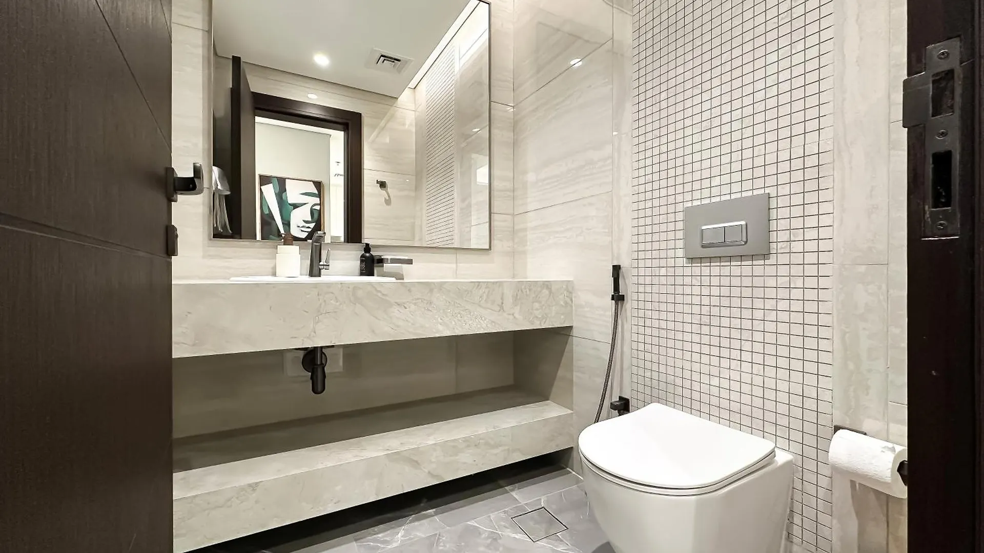 Trophy-Refined Living With Natural Hues Dubai 0*,  United Arab Emirates